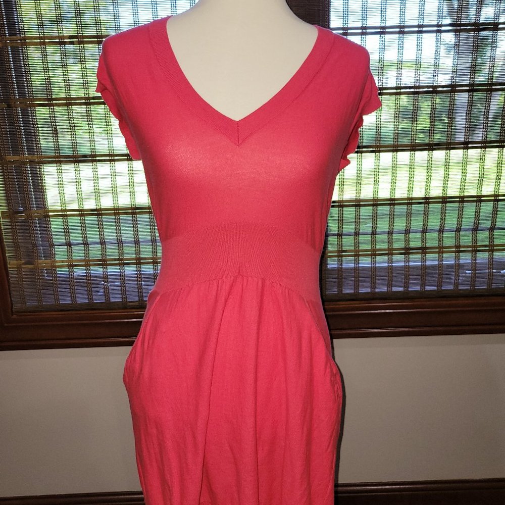 EUC Anthropologie Coral Body Dress with Pockets Sz M
